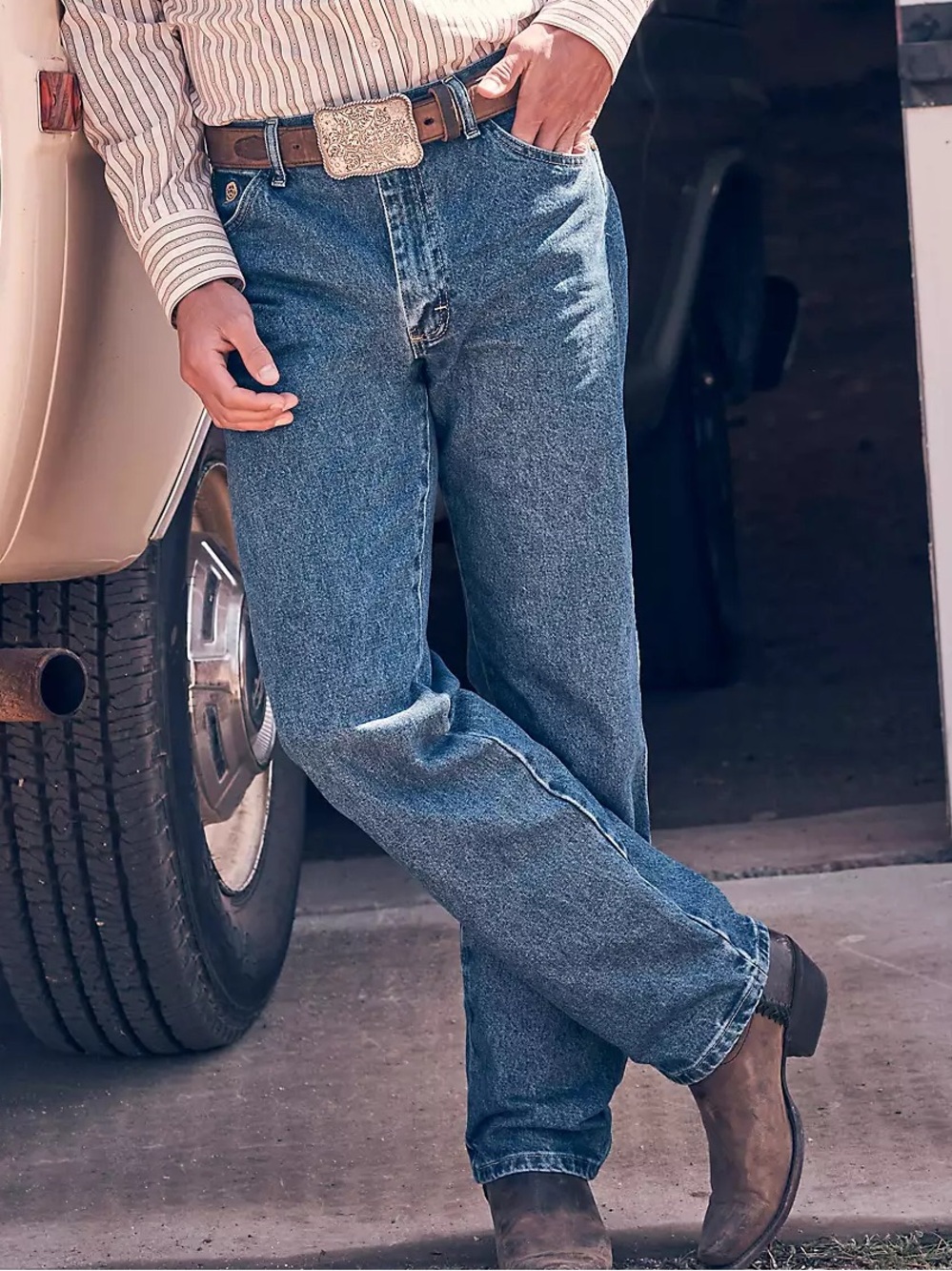 NWT Wrangler George Strait Original Fit Cowboy Cut Jean 29 x 32